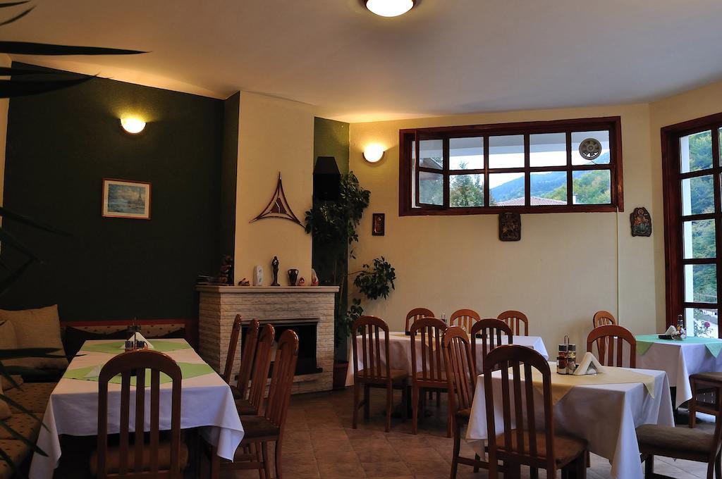 Fisherman'S Hut Family Hotel Beden المظهر الخارجي الصورة
