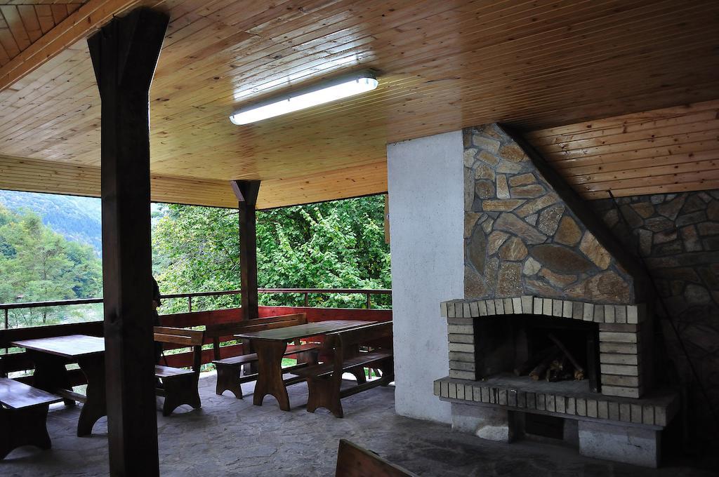 Fisherman'S Hut Family Hotel Beden المظهر الخارجي الصورة
