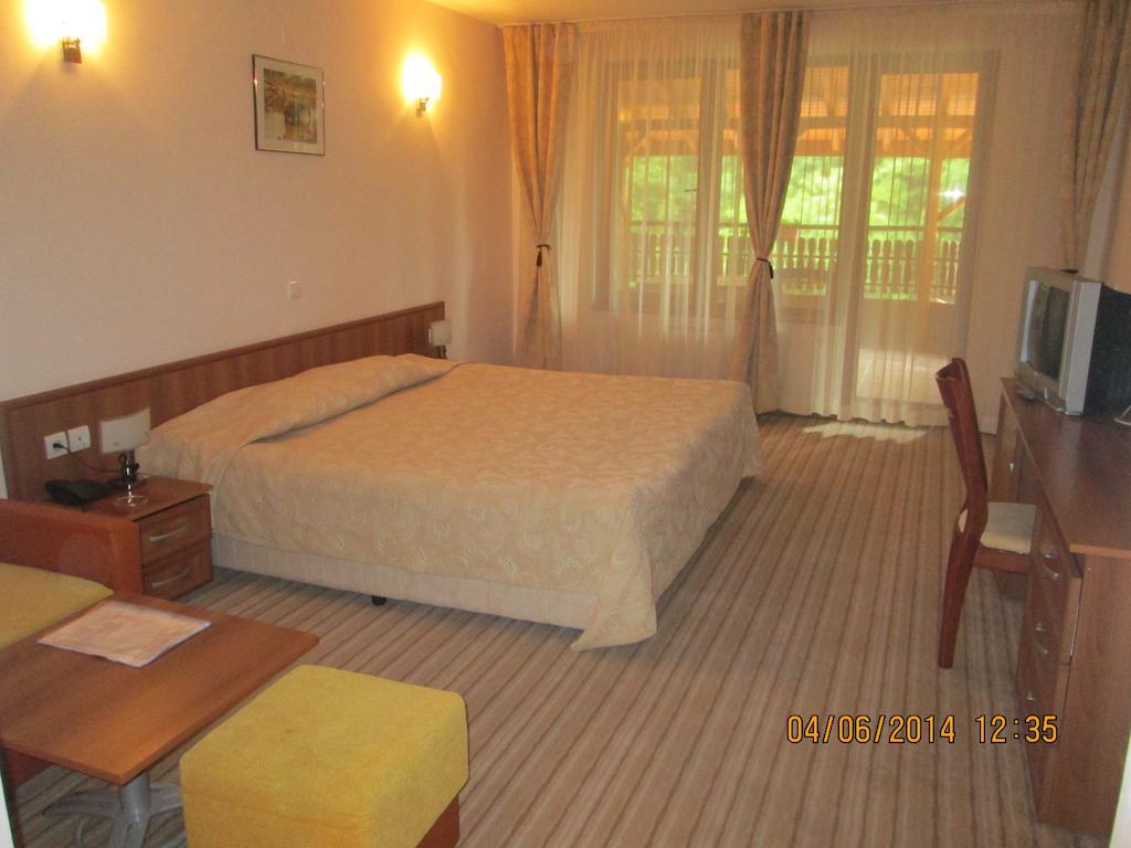 Fisherman'S Hut Family Hotel Beden الغرفة الصورة