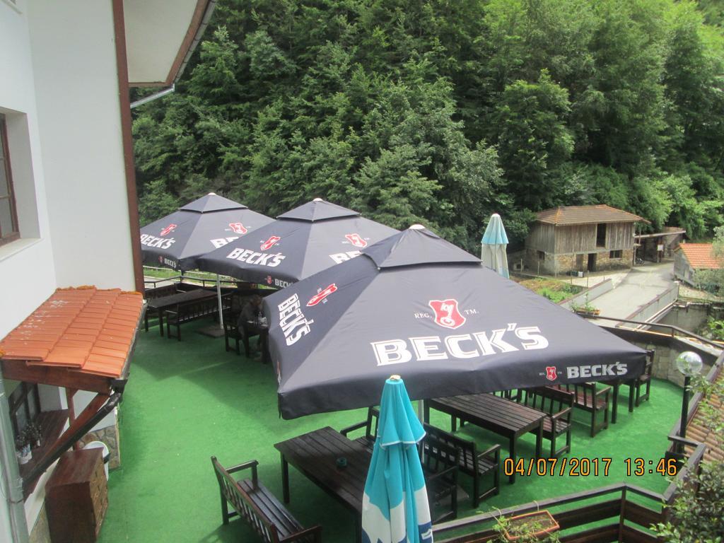 Fisherman'S Hut Family Hotel Beden المظهر الخارجي الصورة